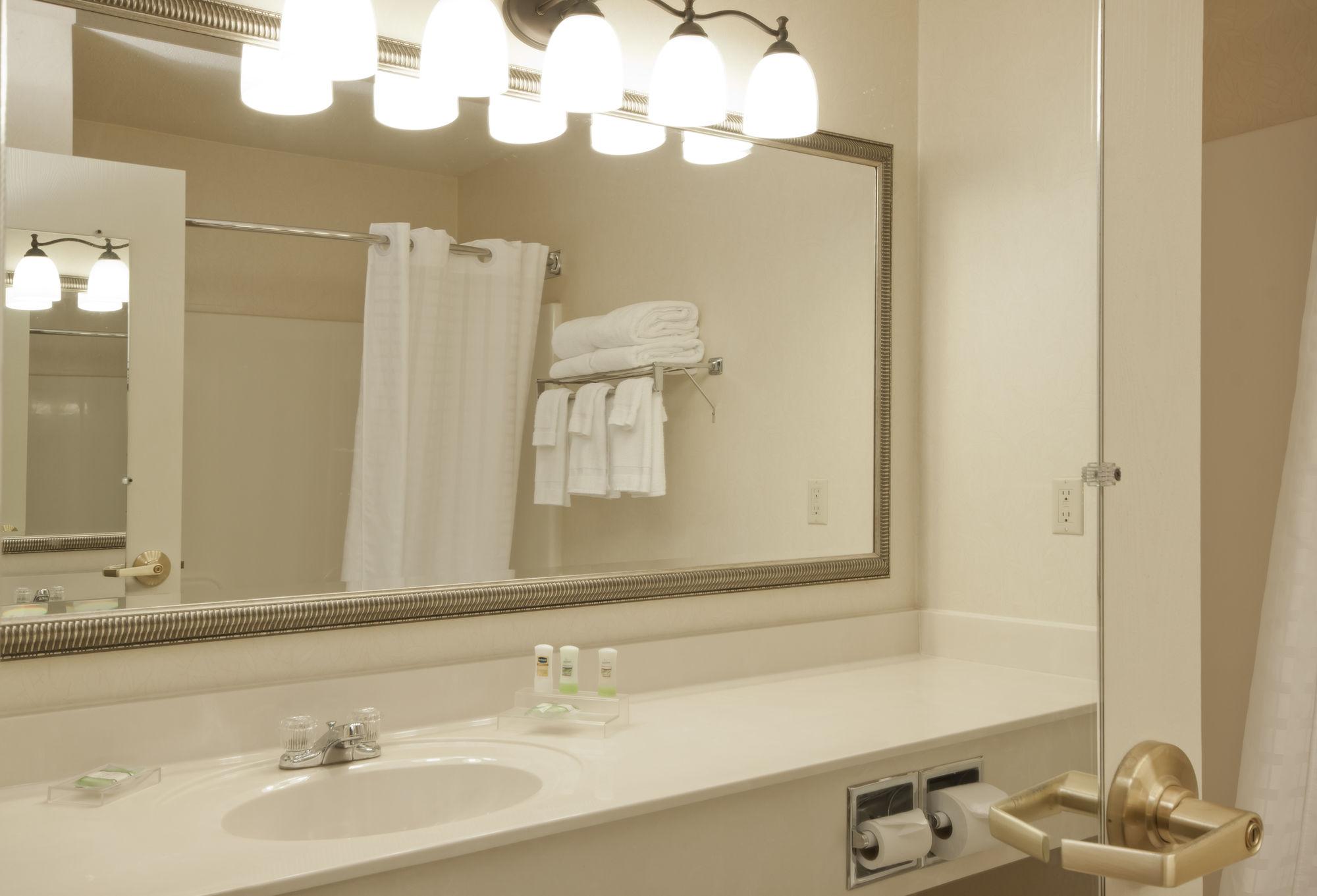 Country Inn & Suites By Radisson, Big Flats Horseheads Extérieur photo