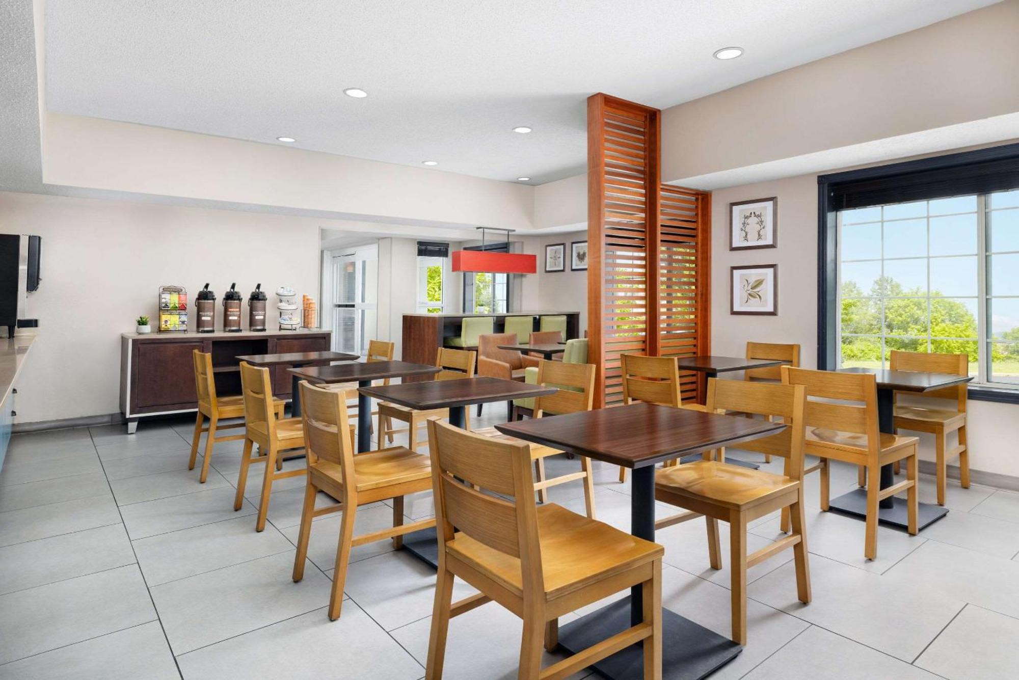 Country Inn & Suites By Radisson, Big Flats Horseheads Extérieur photo