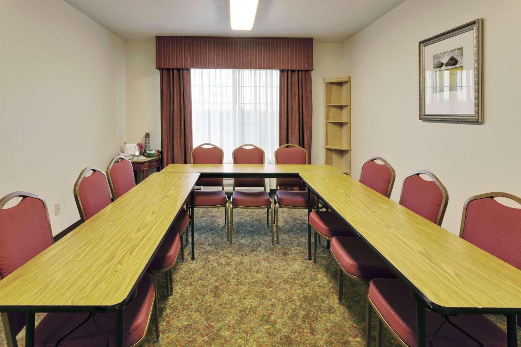 Country Inn & Suites By Radisson, Big Flats Horseheads Extérieur photo