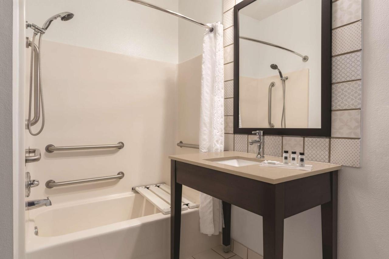 Country Inn & Suites By Radisson, Big Flats Horseheads Extérieur photo